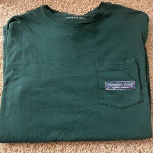 Vineyard Vines Long Sleeve Christmas T-shirt worn once